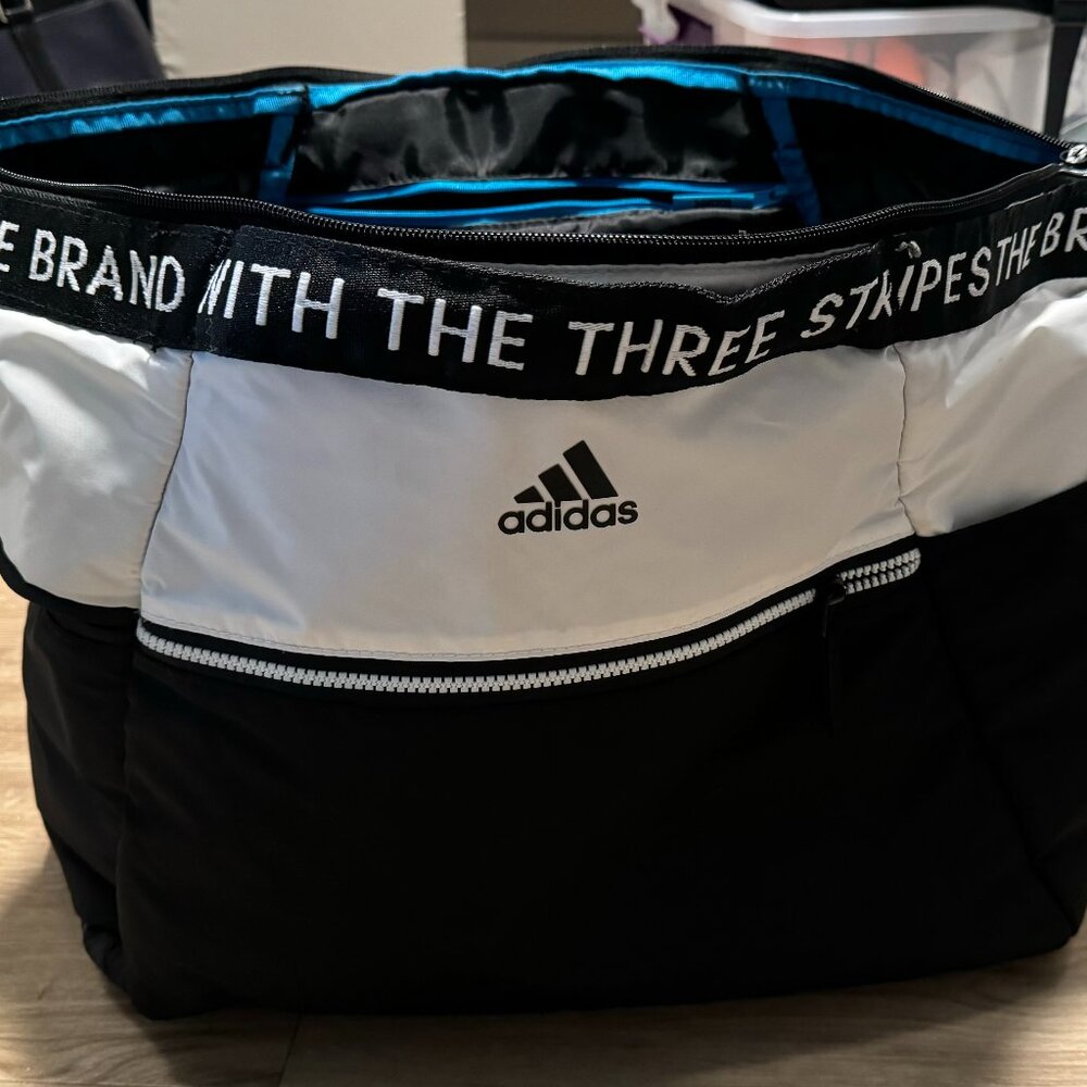 Adidas Studio III Duffel Workout Large Bag (21"x14"x10") Black & White NWT